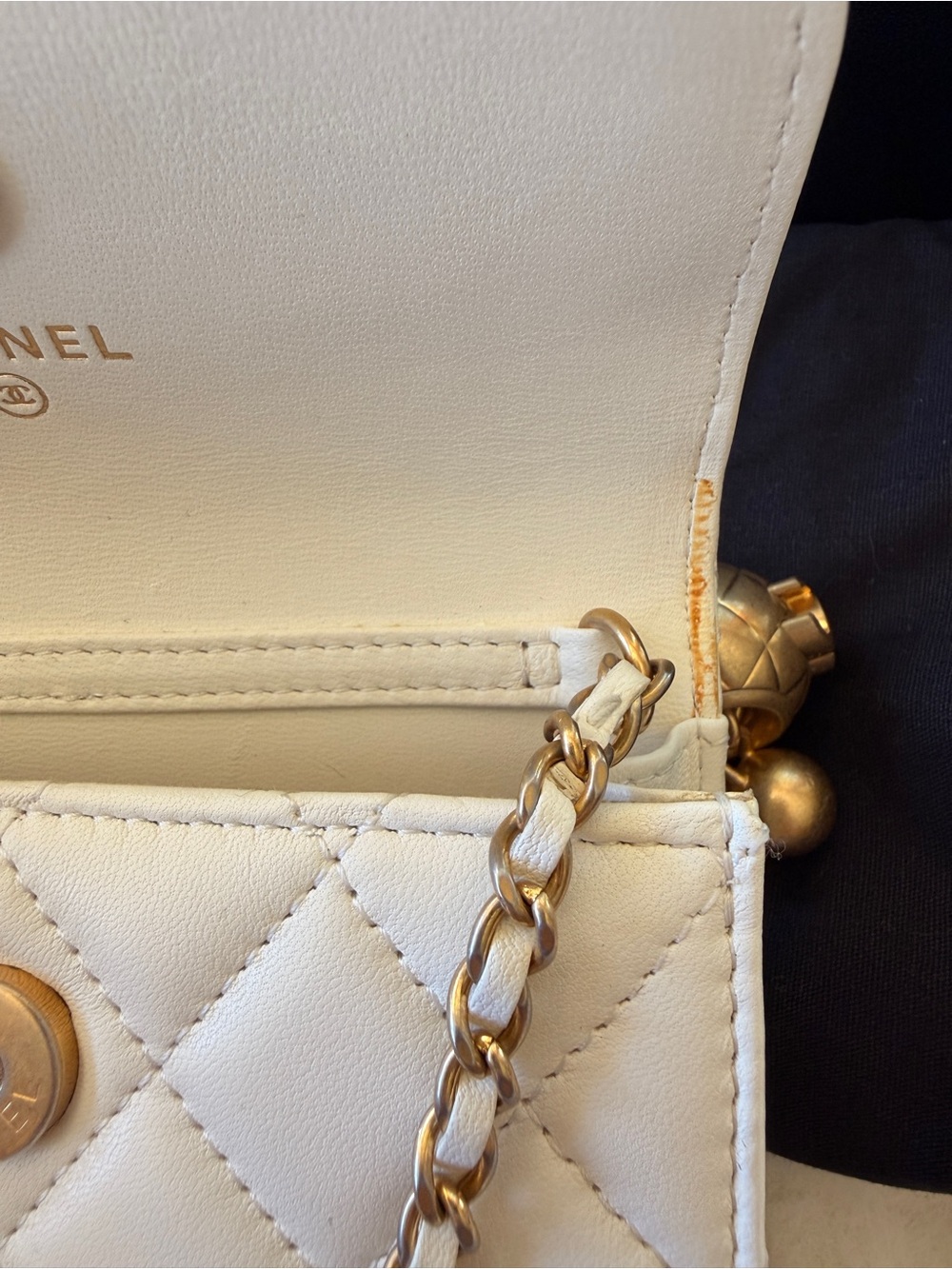 CHANEL White Quilted CC Ball Clutch on Chain Mini Belt Bag - Picture 8 of 16
